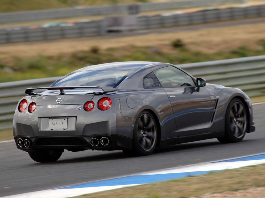  Nissan GT-R 2007 года  (фото 53 из 480)